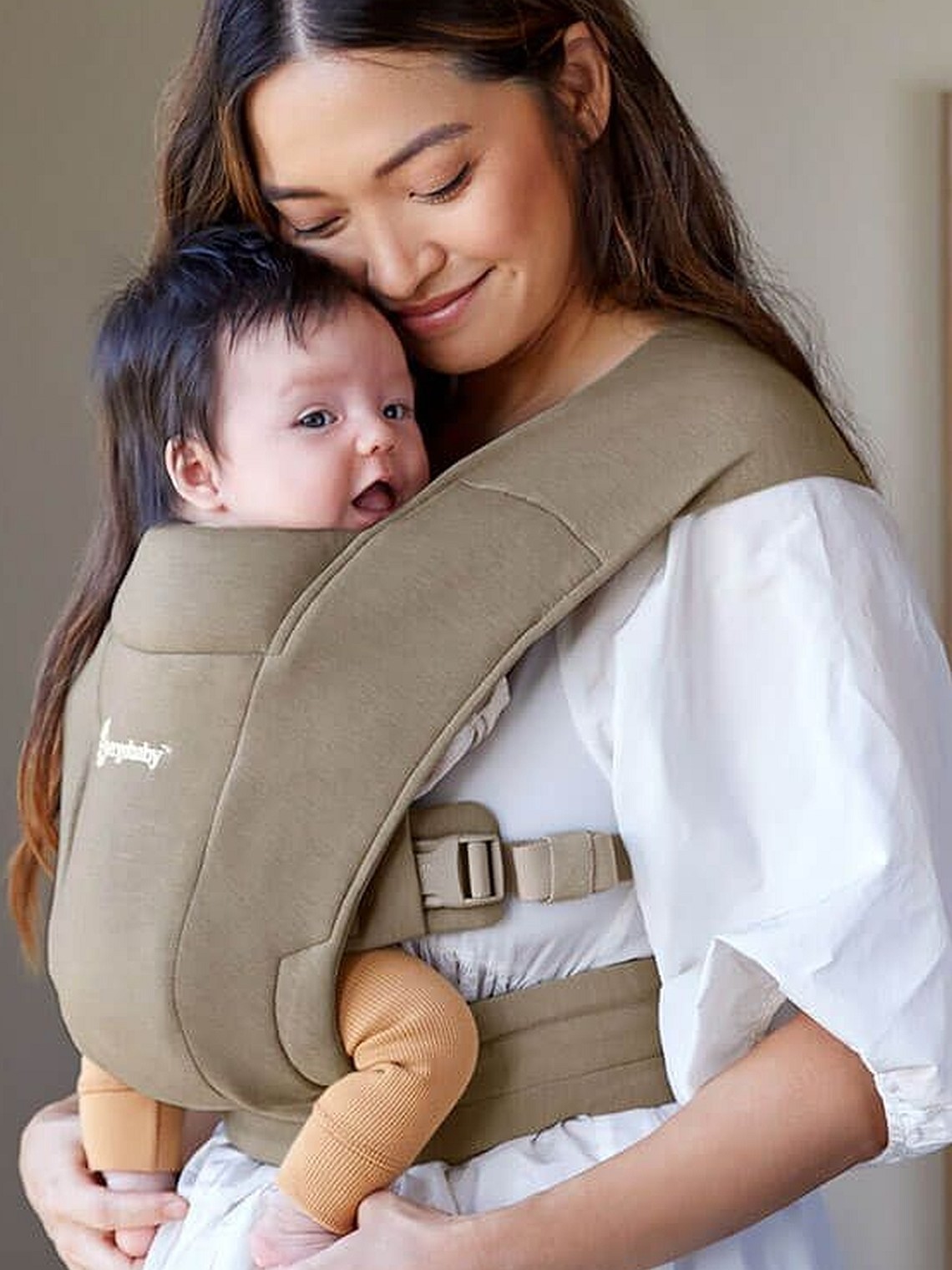 Ergobaby Embrace nosilka za dojenčke - Olive